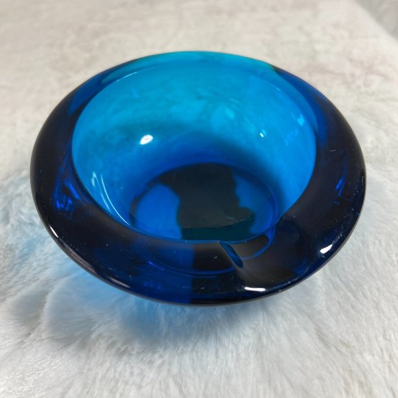 Viking Glass cobalt blue  Horseshoe Epic Orb  Ashtray MCM Heavy weight 1960's - Picture 2 of 11